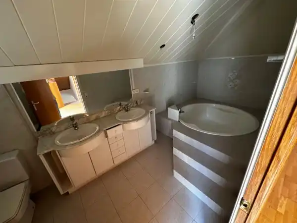 Bathroom of Houses for sale in Rubí