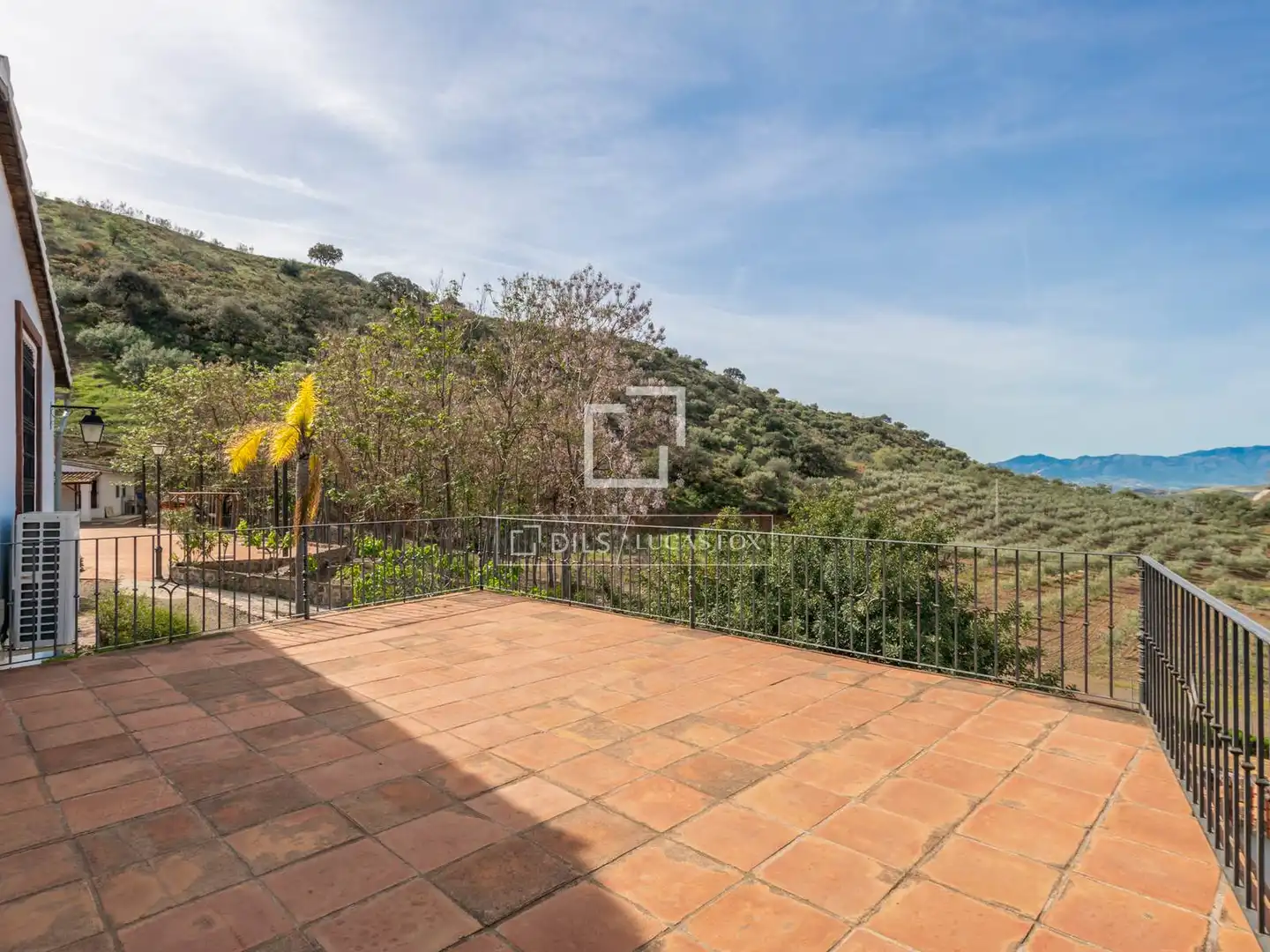 Jardí de Finca rústica en venda en Málaga amb Jardí privat, Terrassa i Traster