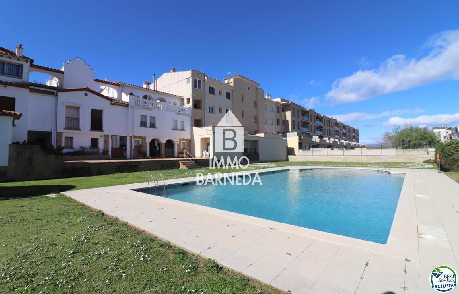 Exterior view of Flat for sale in Empuriabrava  with Air Conditioner, Heating and Swimming Pool