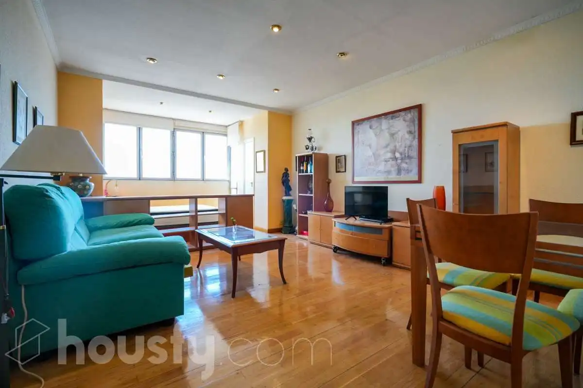 Wohnzimmer von Wohnung zum Verkauf in Madrid mit Klimaanlage, Heizung und Terrasse