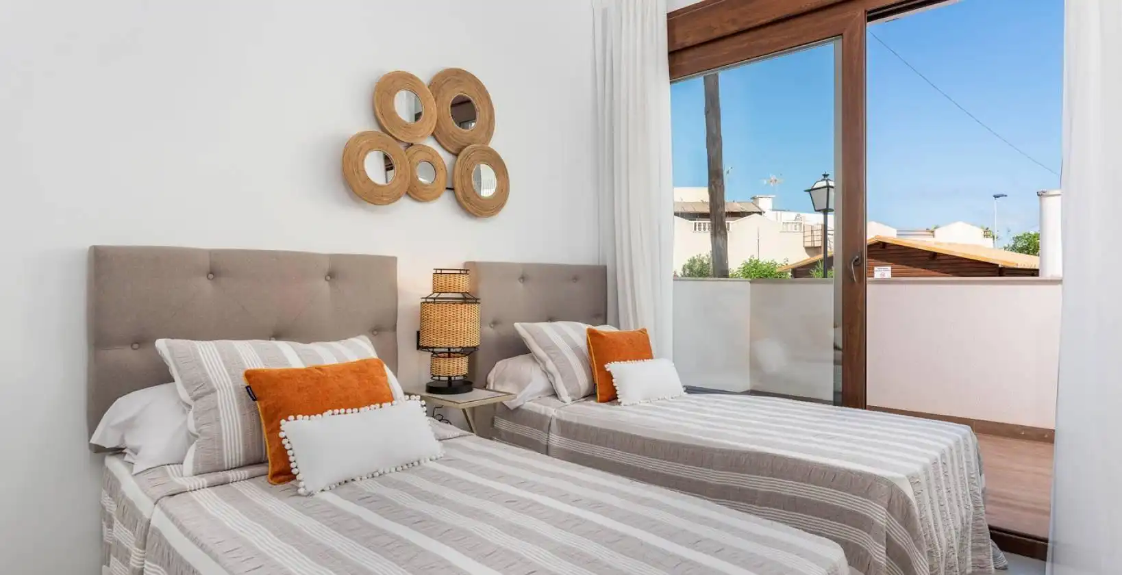 Bungalow con piscina en venta en Los Balcones - Los Altos, imagen 19