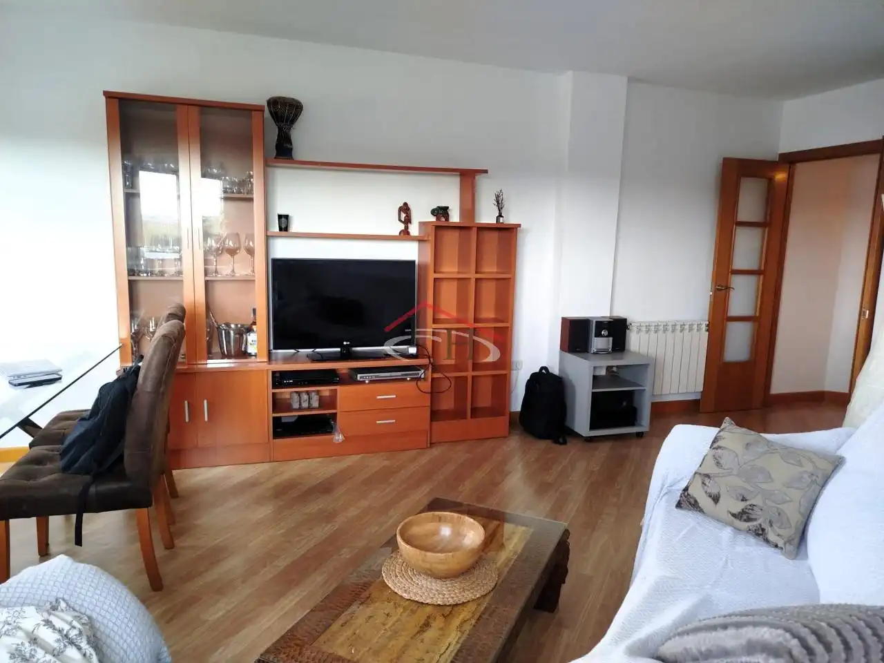 Wohnzimmer von Wohnungen zur Miete in Villaquilambre mit Heizung, Parkett und Terrasse