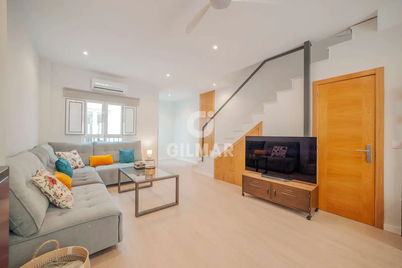 Außenansicht von Maisonette zur Miete in Sevilla mit Heizung, Möbliert und Balkon