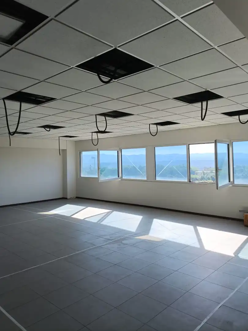 Büro zur Miete in Fornells de la Selva