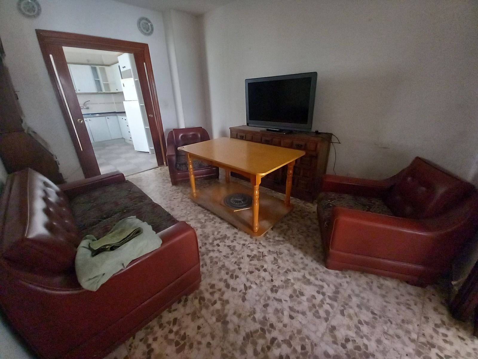 Sala d'estar de Pis en venda en Ronda amb Terrassa