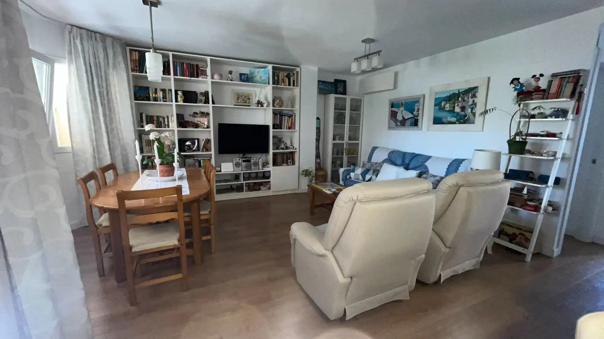 Living room of Ground floor for sale in Rincón de la Victoria  with Air Conditioner, Heating and Terrace
