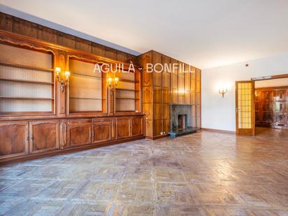 Living room of Flat for sale in  Barcelona Capital  with Heating, Terrace and Balcony