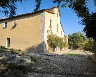 Vista exterior de Finca rústica en venda en Cabrils amb Jardí privat