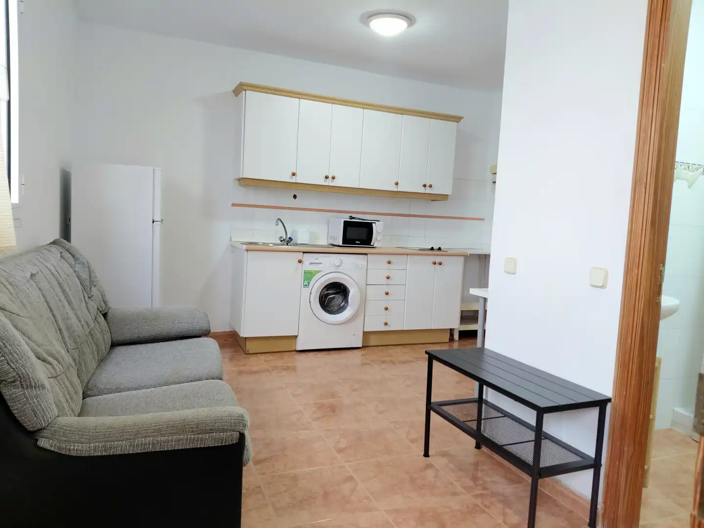 Kitchen of Apartments for rent in Las Palmas de Gran Canaria  with Furnished, Washing machine and Microwave