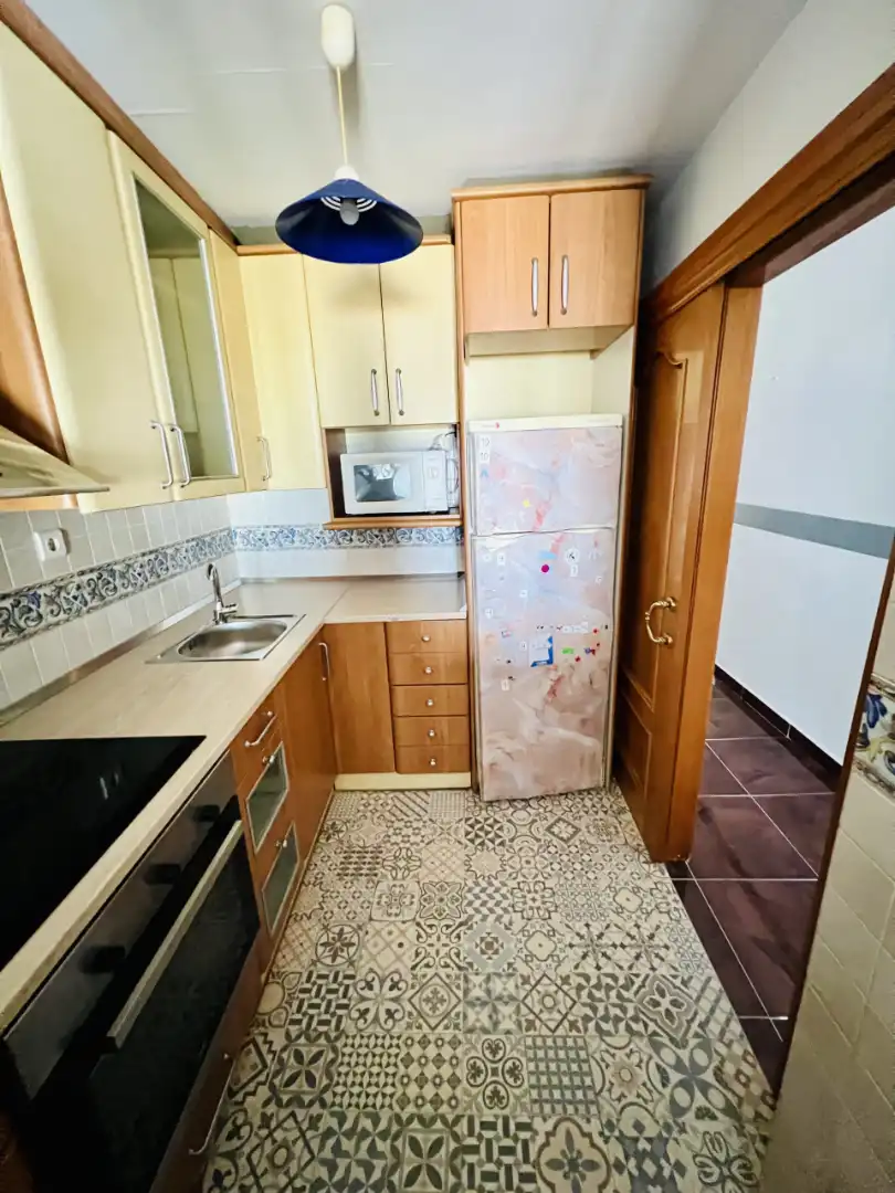 Kitchen of Flat for sale in Zaragoza  with Heating, Oven and Washing machine