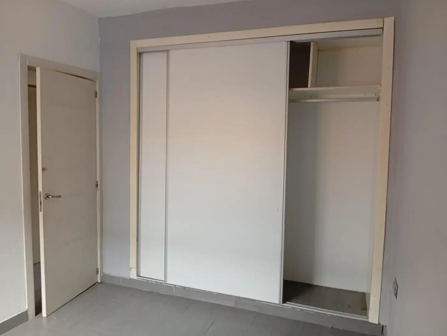 Bedroom of Flat for sale in La Línea de la Concepción