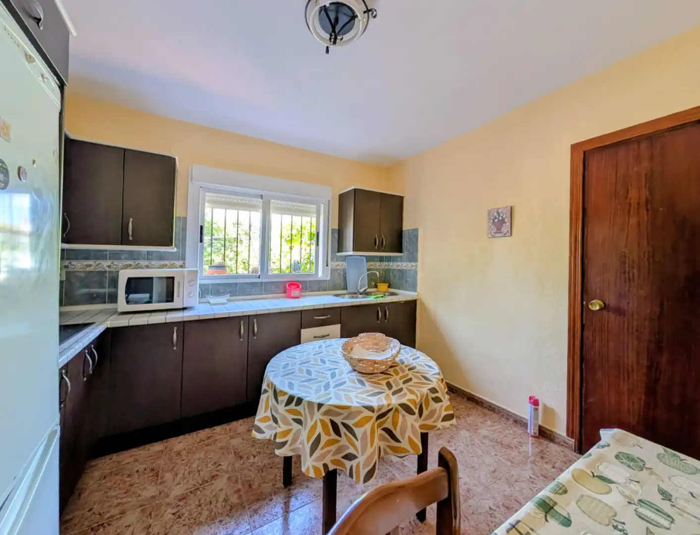 Cuina de Casa o xalet en venda en Loja amb Aire condicionat, Terrassa i Traster