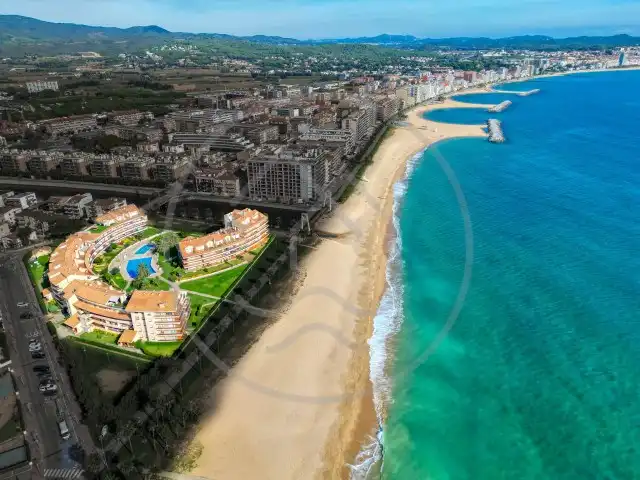 Vista exterior de Planta baja en venta en Calonge i Sant Antoni con Aire acondicionado, Calefacción y Jardín privado