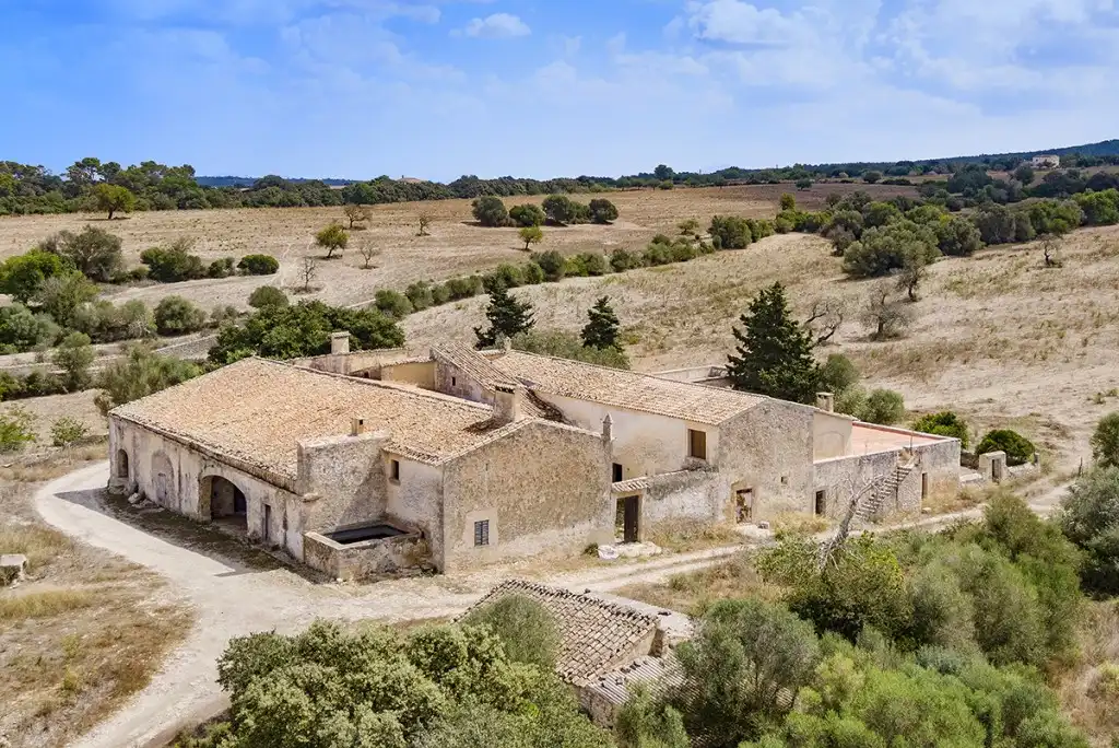 Maison rustique avec jardin à vendre à Algaida