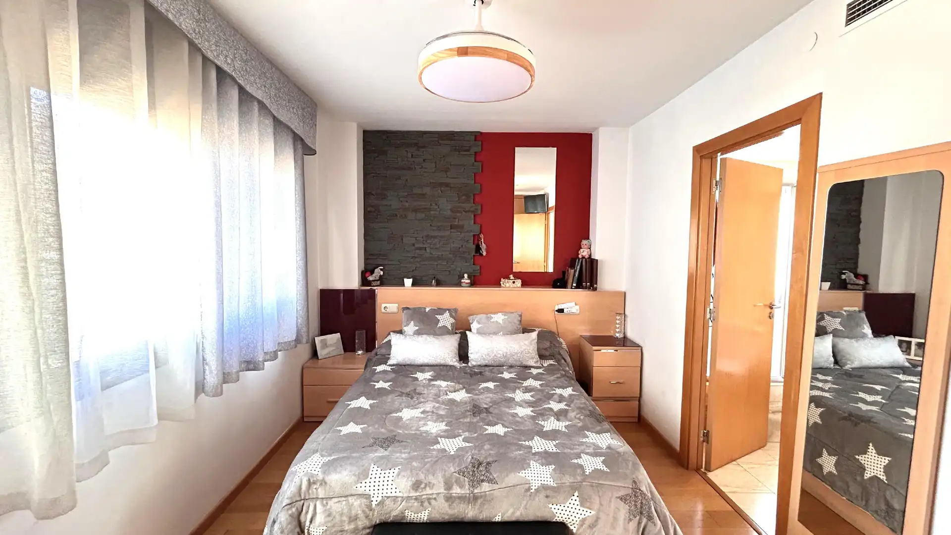 Dormitori de Casa o xalet en venda en Sant Andreu de la Barca amb Aire condicionat, Calefacció i Terrassa