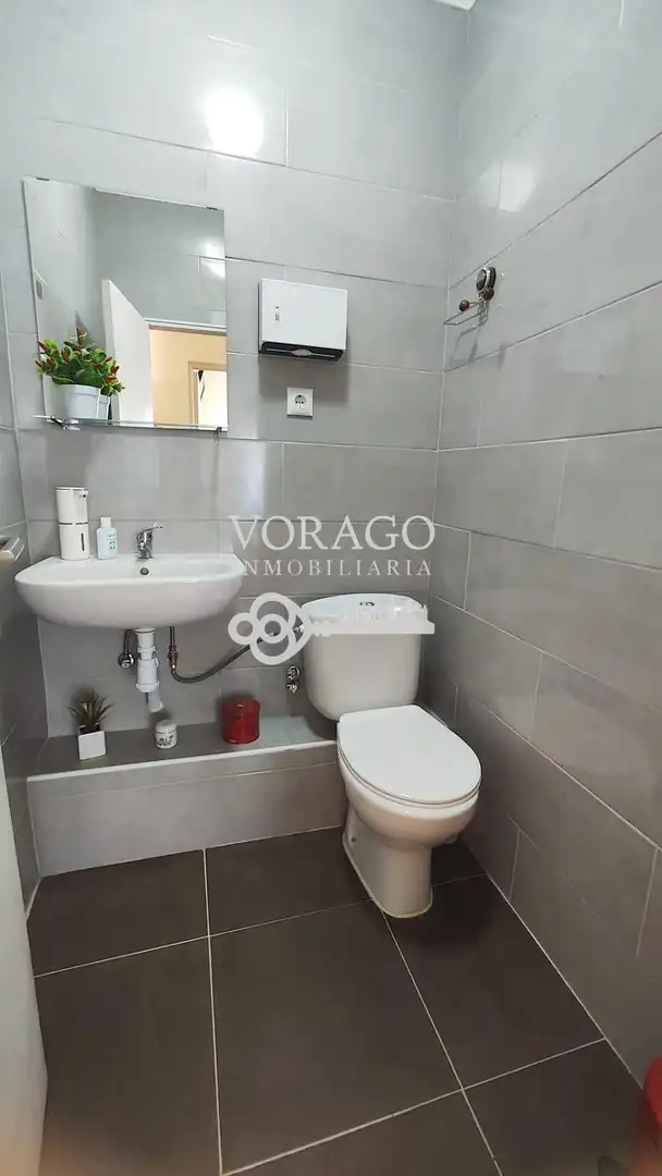 Baño de Casa o chalet en venta en Torrejón del Rey con Aire acondicionado, Calefacción y Jardín privado