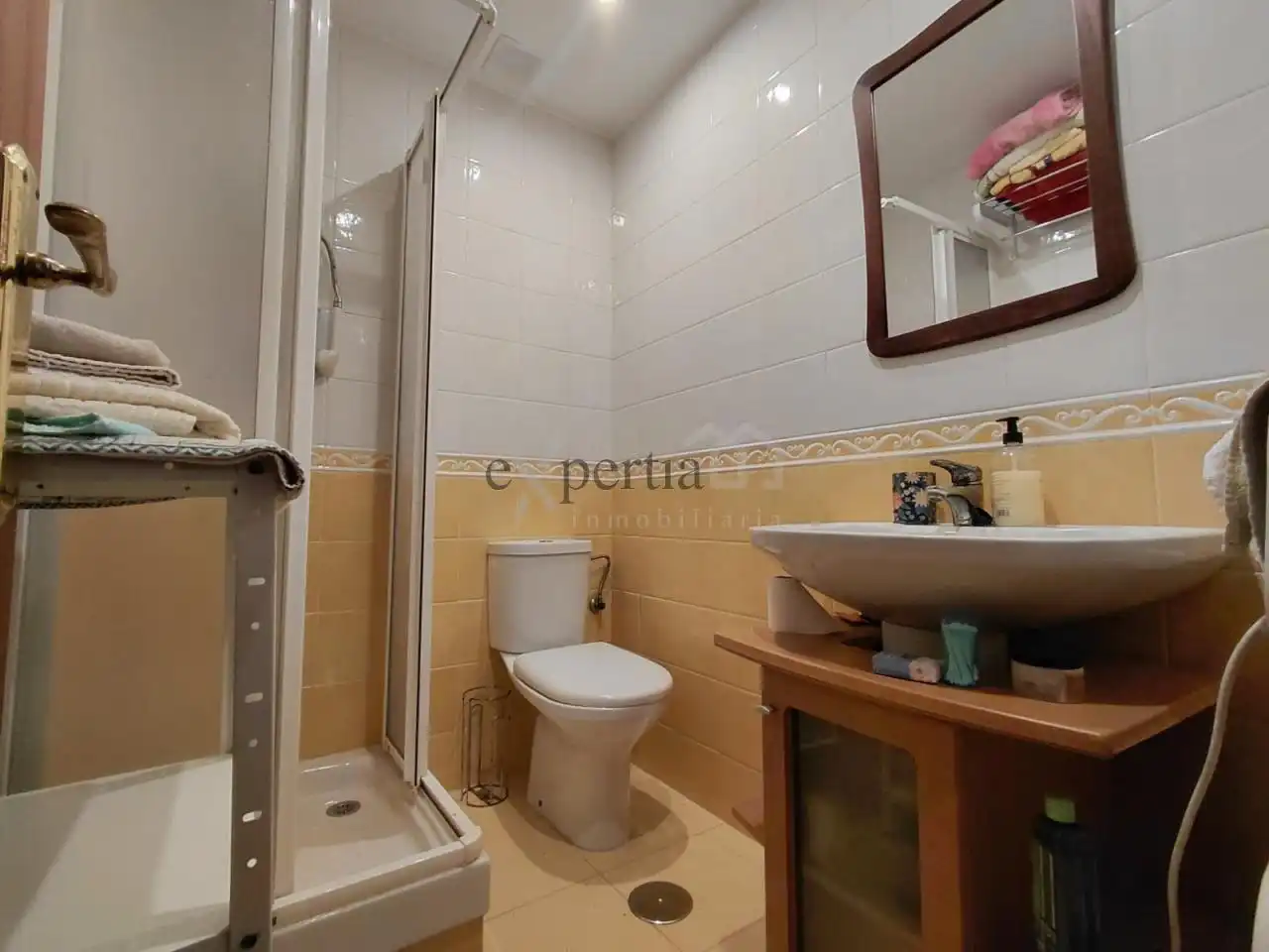 Bathroom of Flat for sale in A Pobra do Caramiñal  with Heating, Terrace and Storage room
