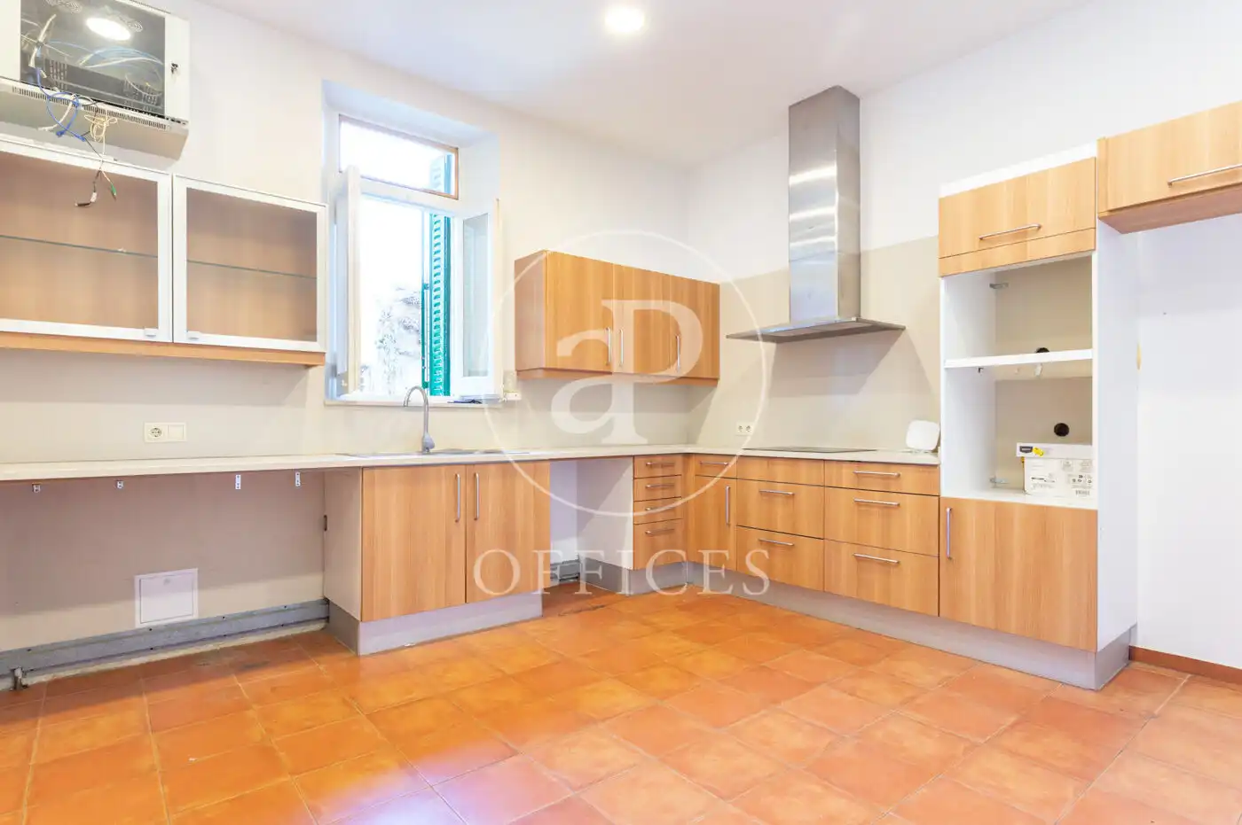 Küche von Büro zur Miete in Barcelona mit Heizung