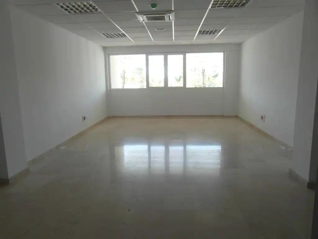 Büro zur Miete in San Bartolomé de Tirajana mit Klimaanlage