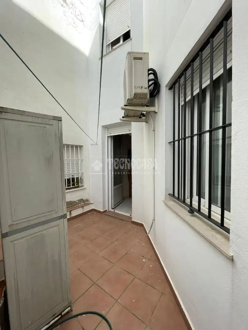 Exterior view of Flat for sale in Arcos de la Frontera  with Air Conditioner and Furnished