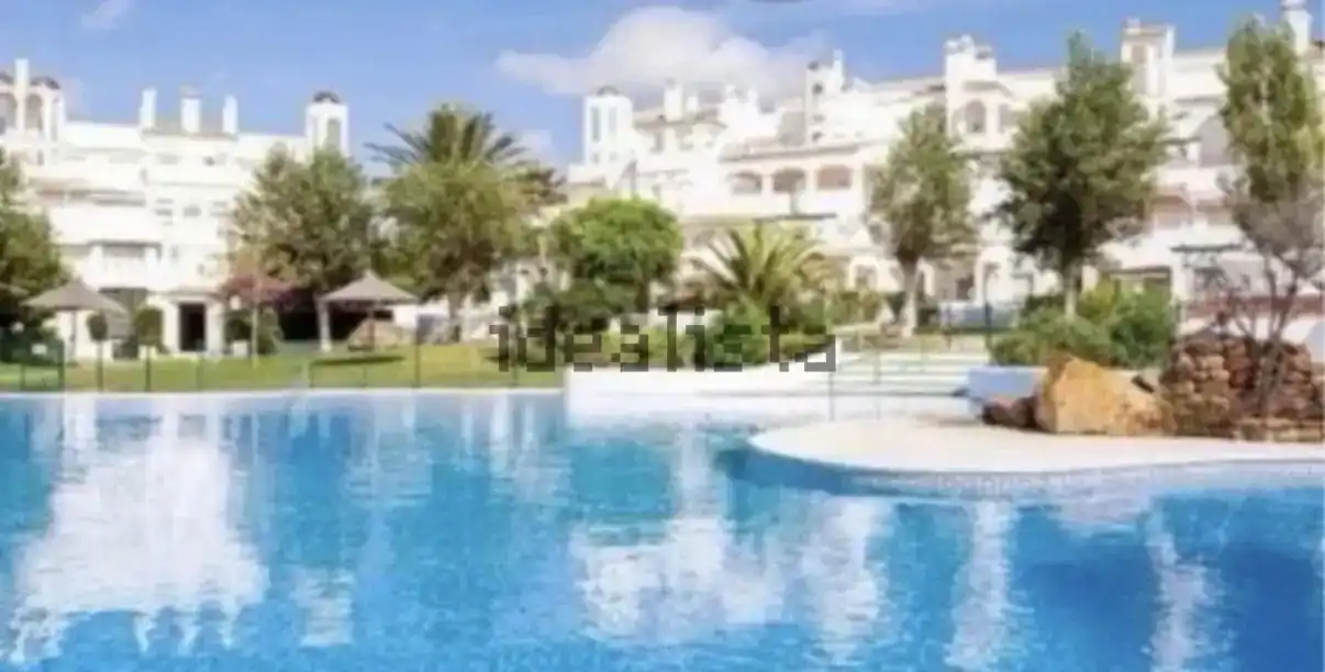 Vista exterior de Planta baixa en venda en Zahara de los Atunes amb Aire condicionat, Jardí privat i Traster