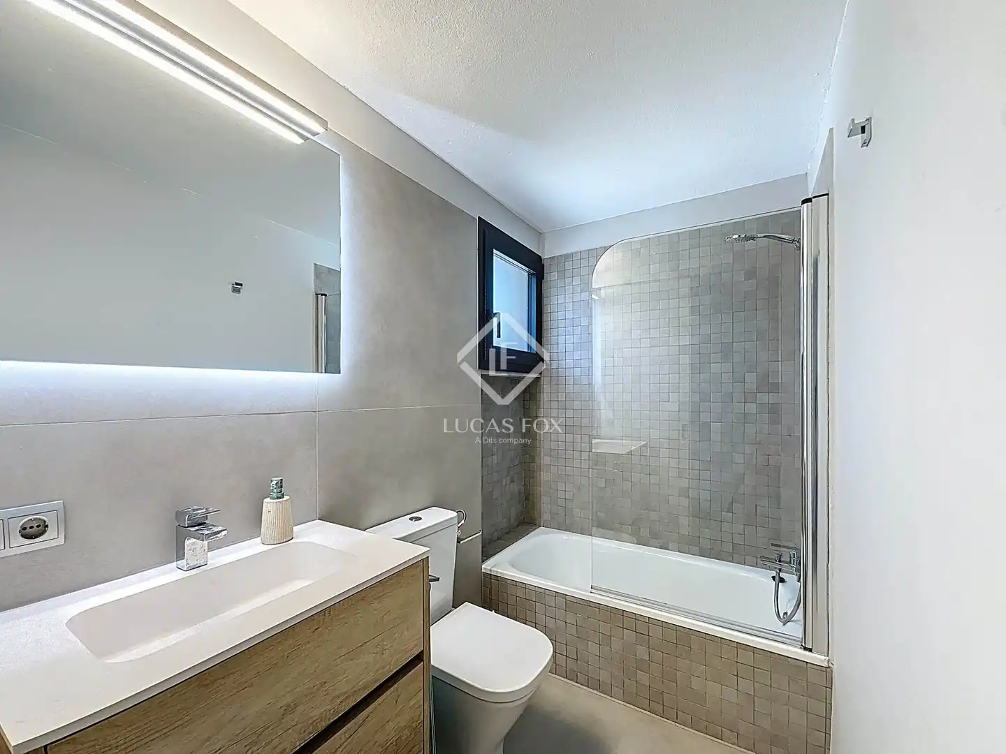 Bathroom of Houses for sale in Sant Lluís  with Air Conditioner, Heating and Private garden