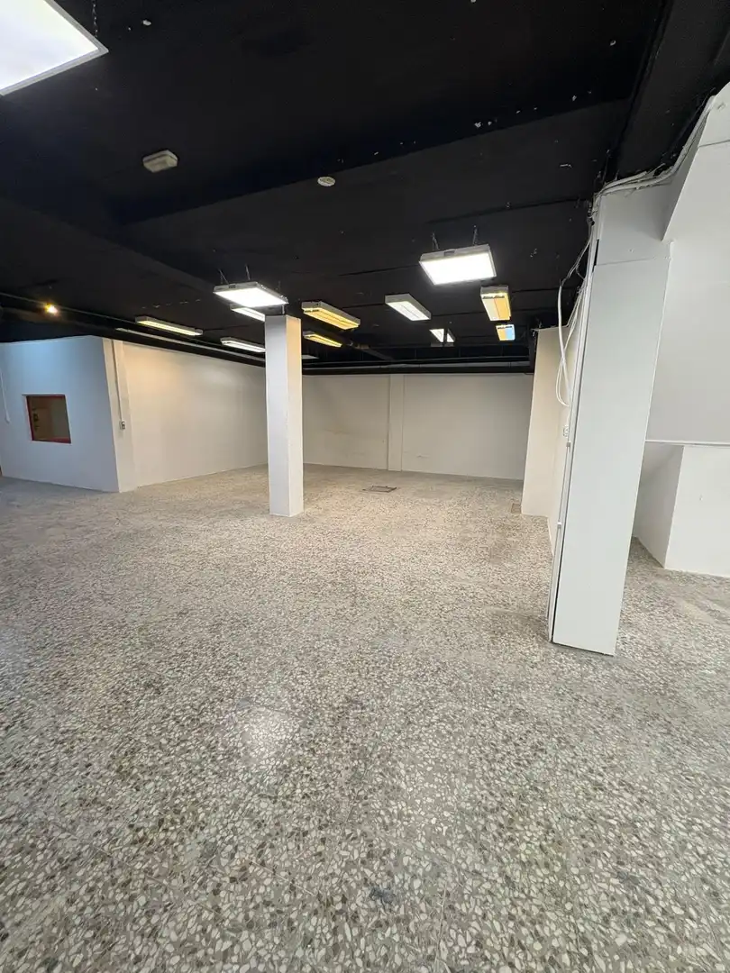 Local comercial en venta en Feria