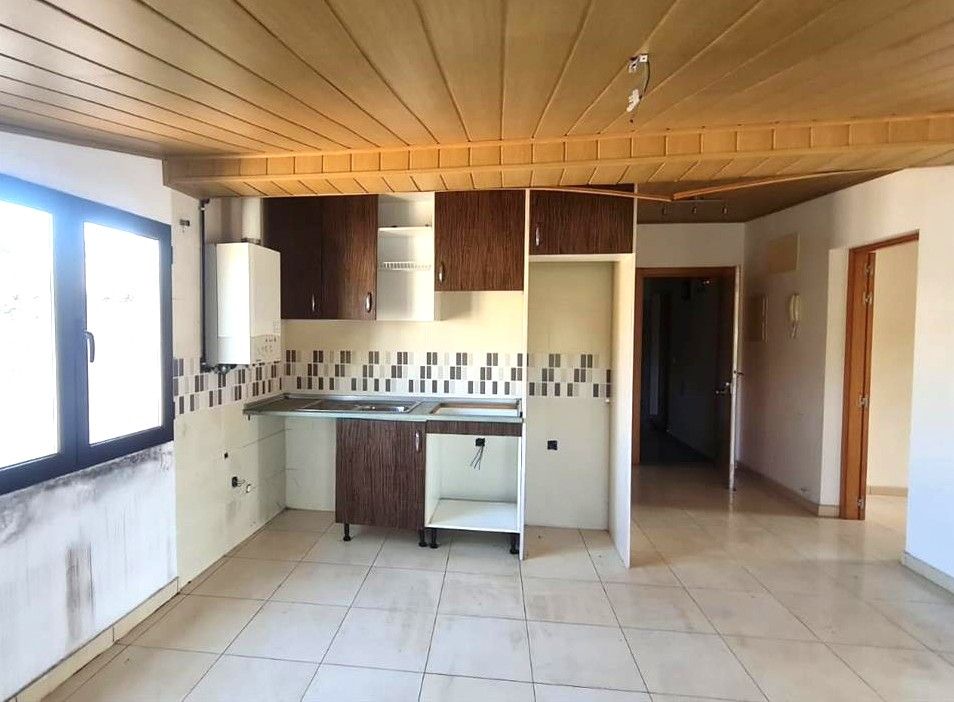 Kitchen of Flat for sale in Terrer