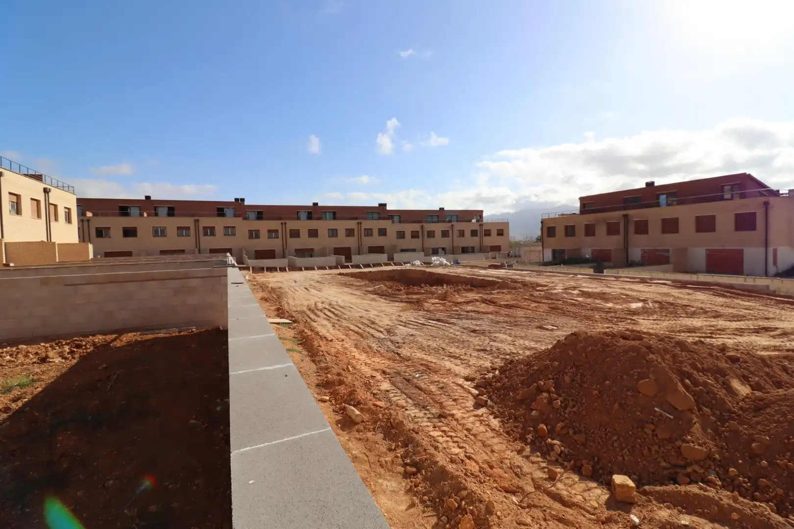 Casa adosada en venta en Calle Montserrat Roig, Ulldecona