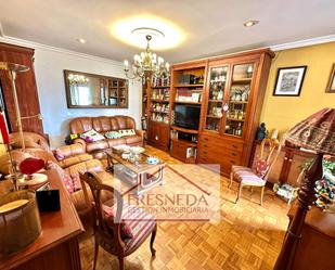 Living room of Attic for sale in Oviedo   with Heating, Parquet flooring and Storage room