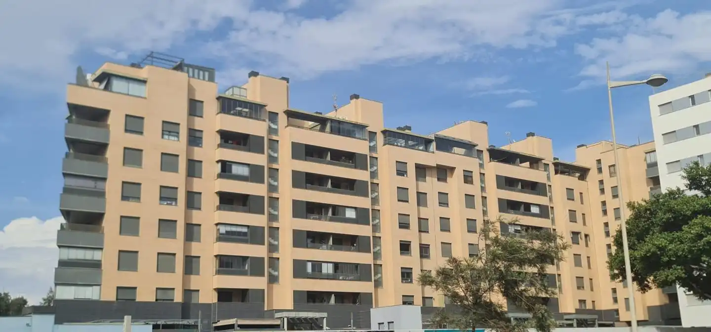 Vista exterior de Pis en venda en Nueva Almería - Cortijo Grande - Vega de Acá