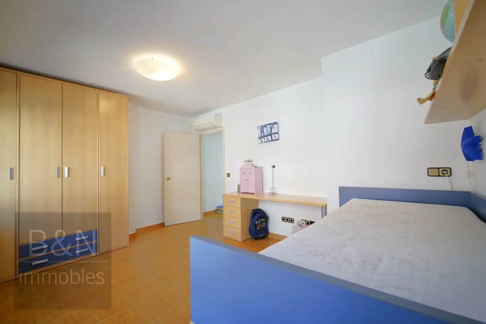 Dormitori de Casa o xalet en venda en Rubí amb Aire condicionat, Calefacció i Terrassa