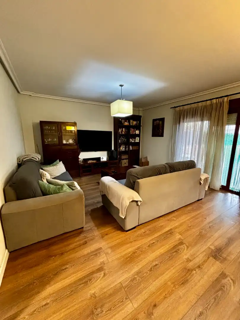 Detached house with garden for sale in San José - Buenos Aires