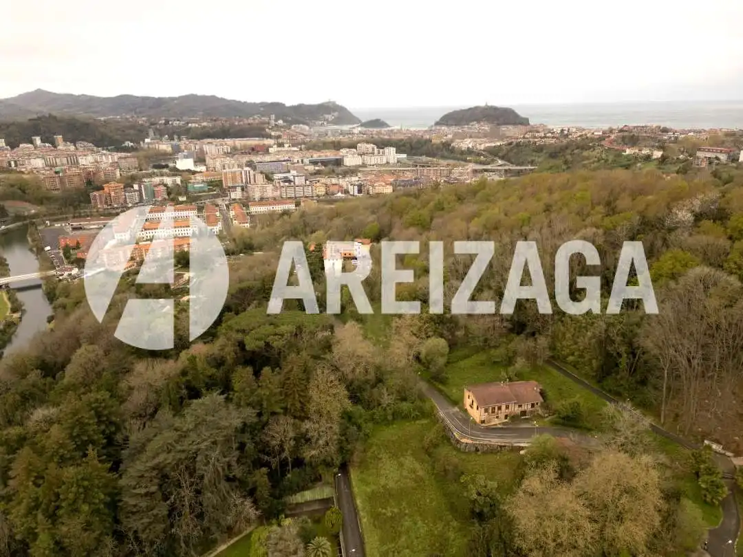 Houses for sale in Donostia - San Sebastián   with Heating, Private garden and Storage room