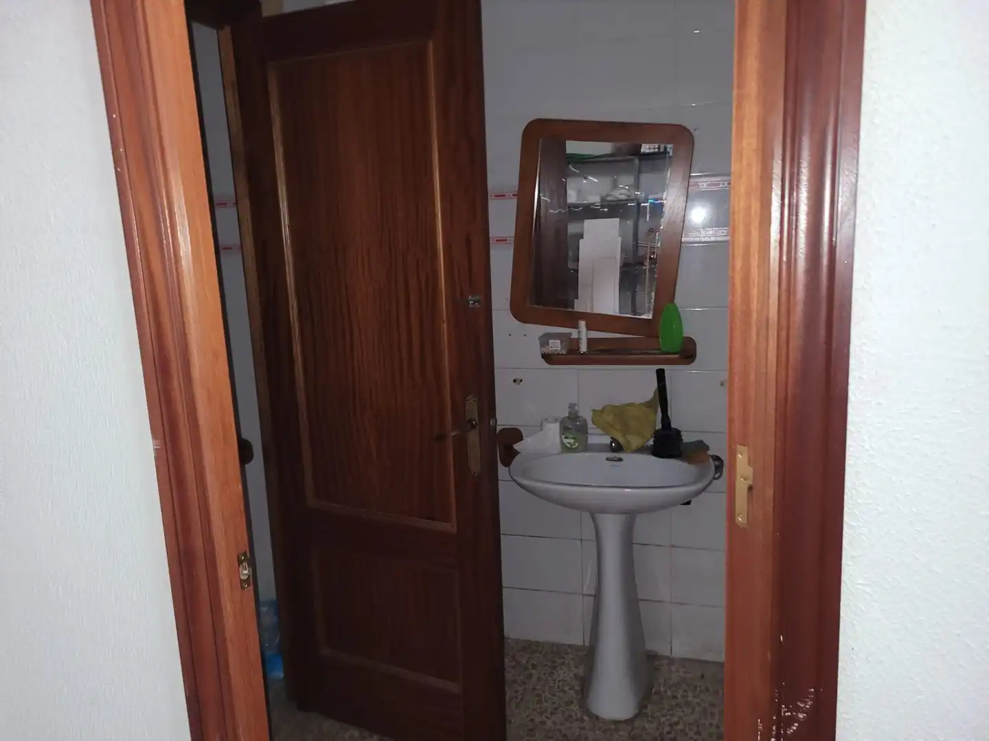 Bany de Local en venda en Cádiz amb Aire condicionat