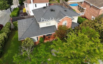 Exterior view of House or chalet for sale in Sant Cugat del Vallès  with Air Conditioner, Heating and Private garden