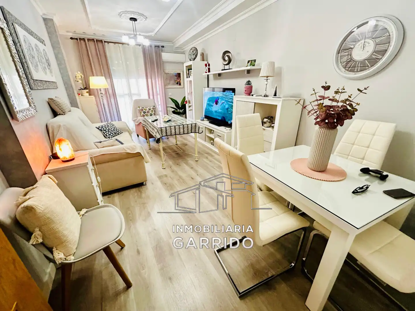 Living room of Flat for sale in Úbeda  with Air Conditioner, Storage room and Furnished