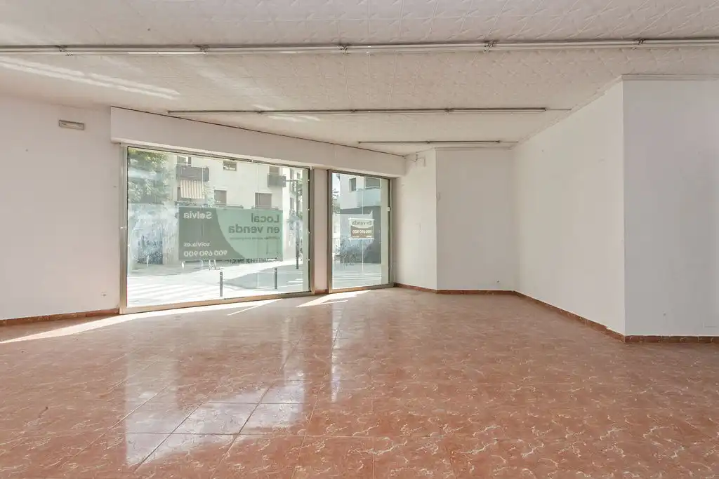 Business premises for sale in C/ Àngel Gimerà, imagen 15