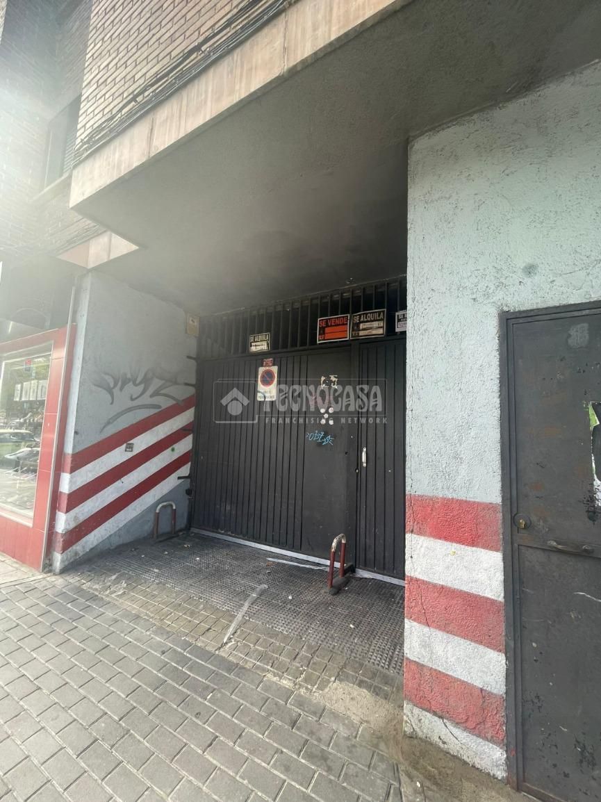 Garage to rent in Getafe