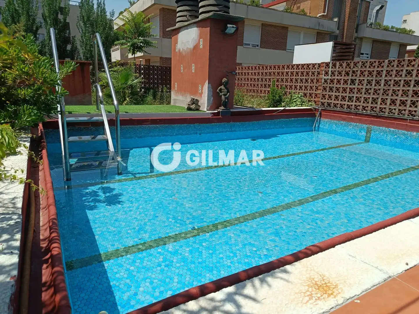 Piscina de Ático en venta en Madrid con Calefacción, Jardín privado y Piscina