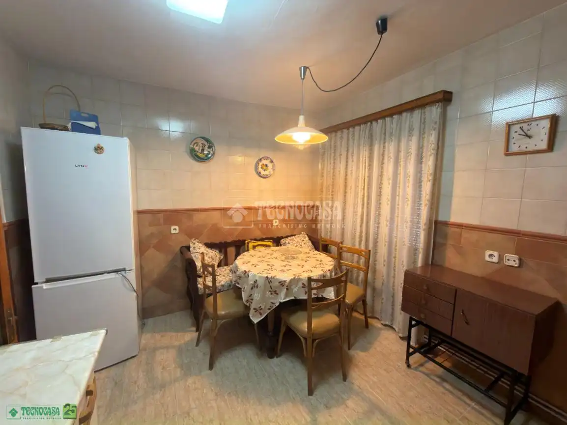 Comedor de Casa adosada en venta en Huerta de Valdecarábanos con Calefacción y Terraza