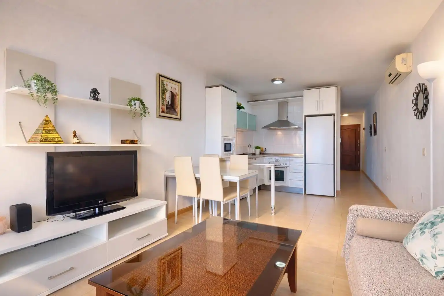 Living room of Flat for rent in Roquetas de Mar  with Air Conditioner, Heating and Private garden