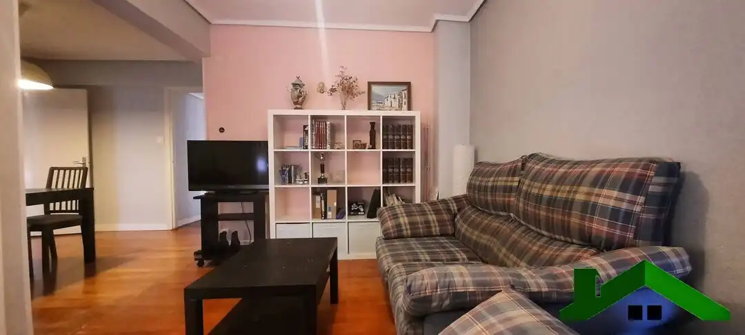 Wohnzimmer von Wohnung zur Miete in Bilbao  mit Heizung und Balkon
