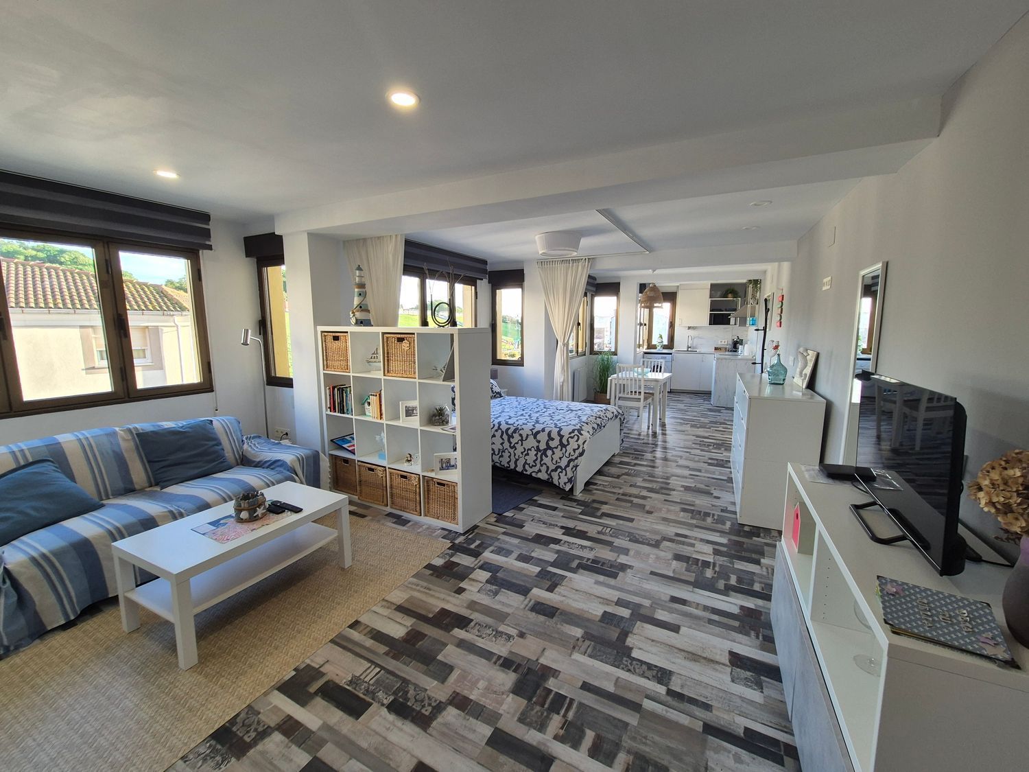 Living room of Flat for sale in Gijón   with Heating and Swimming Pool