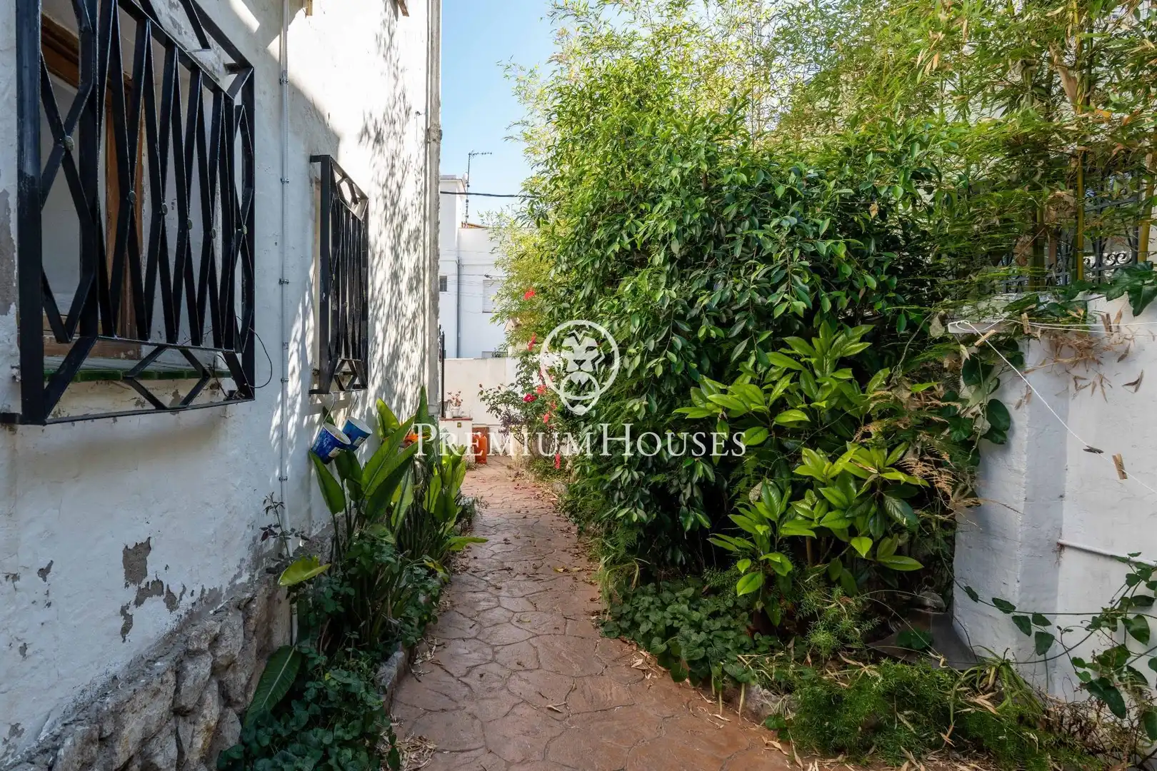 Exterior view of Houses for sale in Sant Pere de Ribes  with Heating, Private garden and Terrace