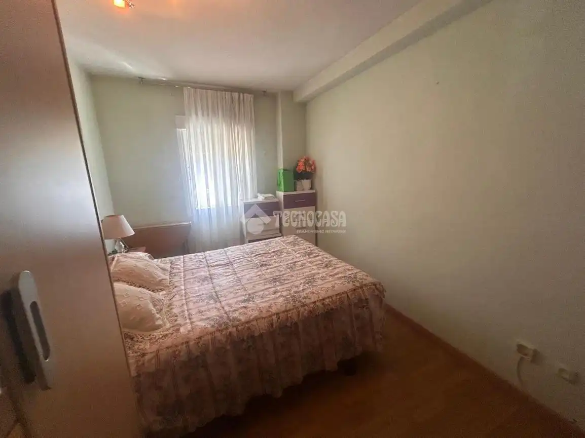 Schlafzimmer von Wohnung zum Verkauf in Móstoles mit Klimaanlage