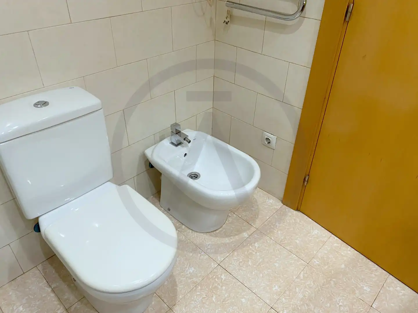 Bathroom of Ground floor for sale in Centre