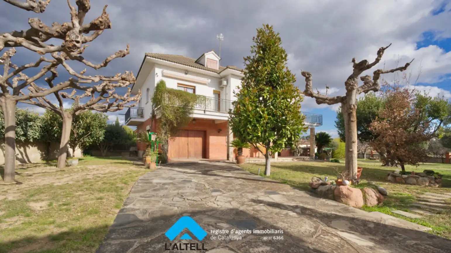 Außenansicht von Haus oder Chalet zum Verkauf in L'Ametlla del Vallès mit Heizung, Privatgarten und Terrasse