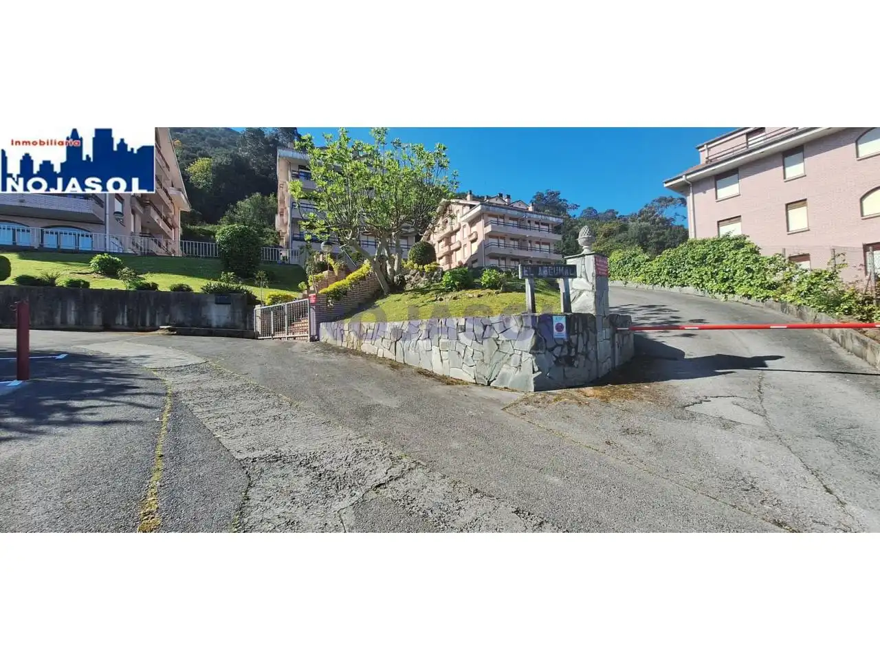 Vista exterior de Apartament de lloguer en Noja amb Calefacció, Terrassa i Moblat