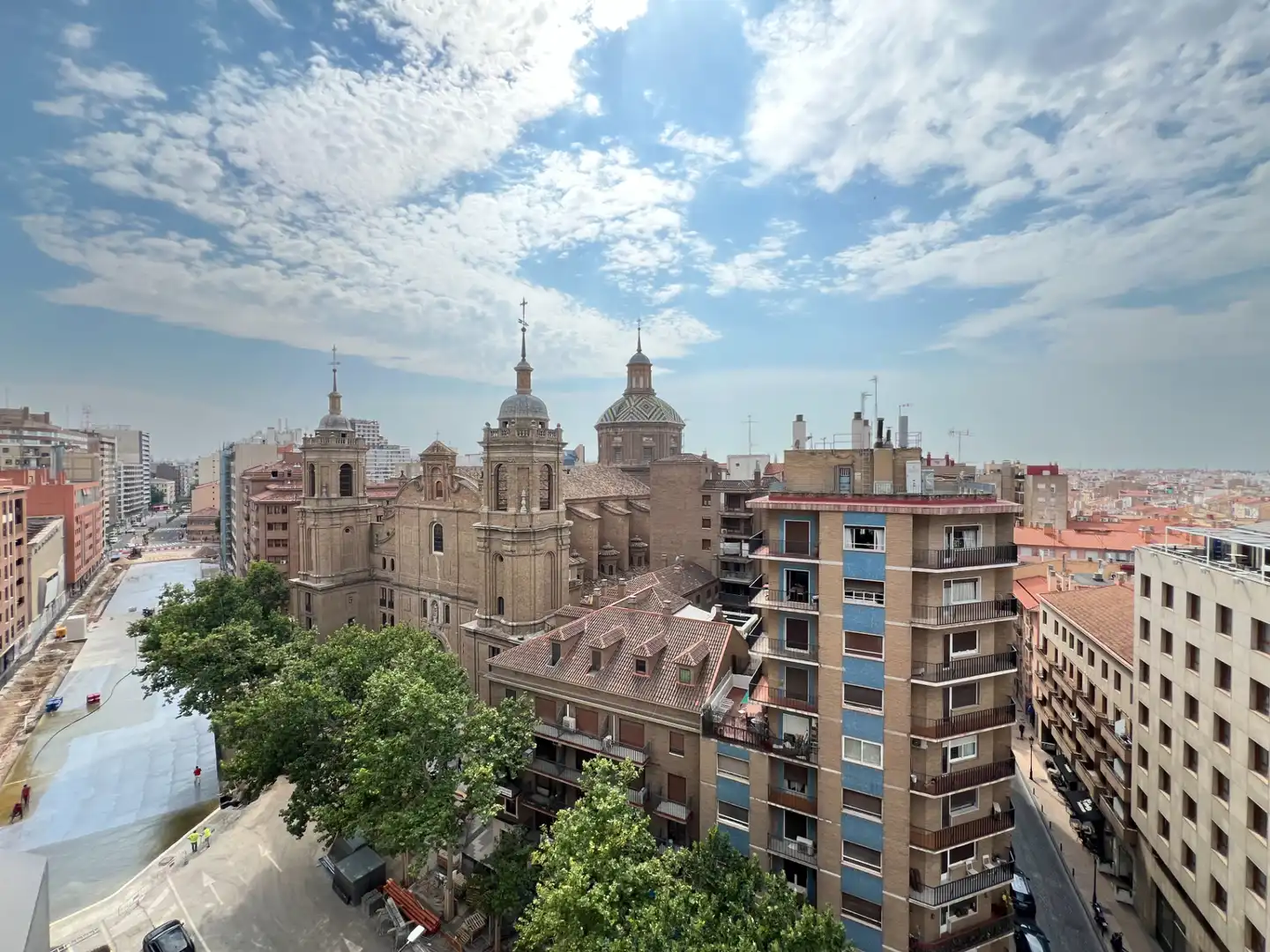Exterior view of Flat for sale in Zaragoza  with Air Conditioner, Heating and Parquet flooring